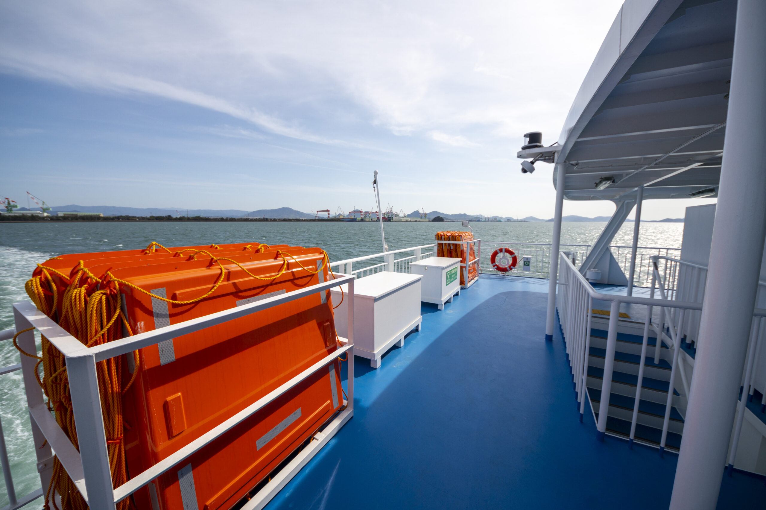 救命浮環を収納している写真